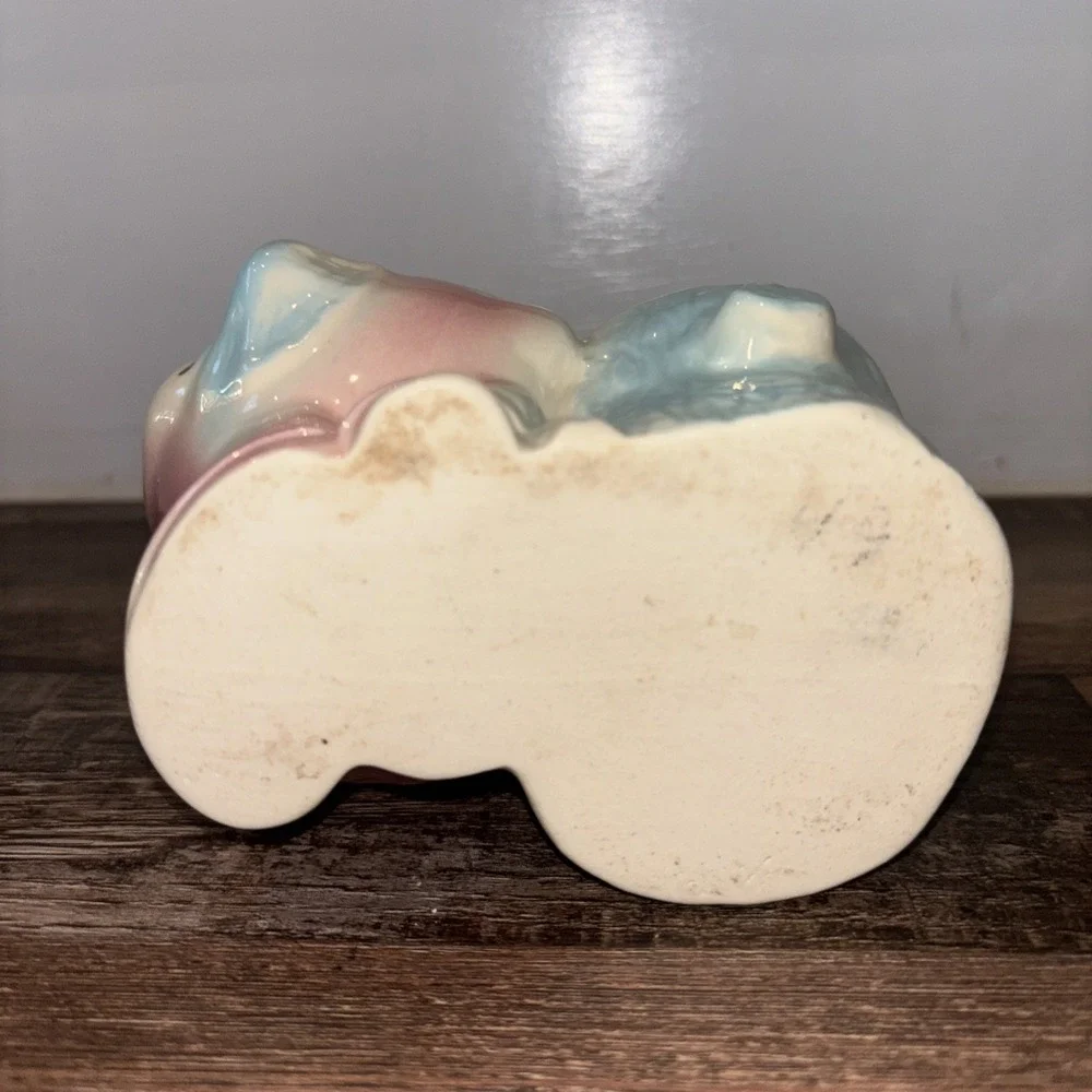 1950s Vintage SHAWNEE Ceramic 5 1/2'' Pig by Tree Stump Planter Blue And Pink